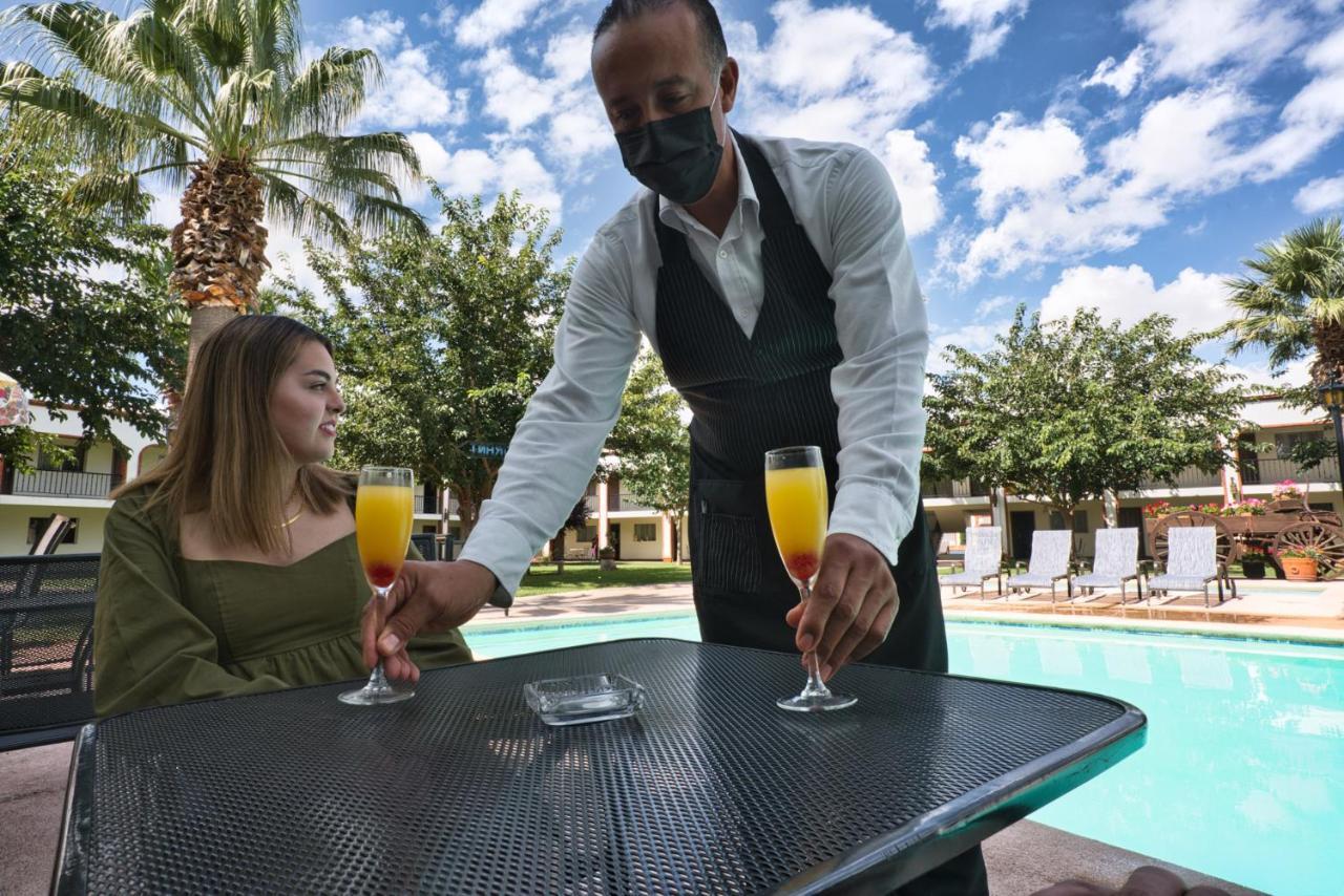 Hotel Hacienda Nuevo Casas Grandes Luaran gambar